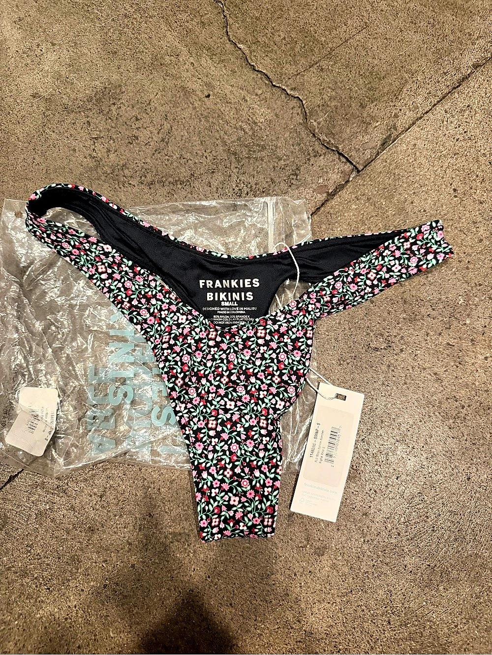 Frankies Bikinis Gigi Bottom Floral Bikini Bottom in Black & Pink Size Small NWT